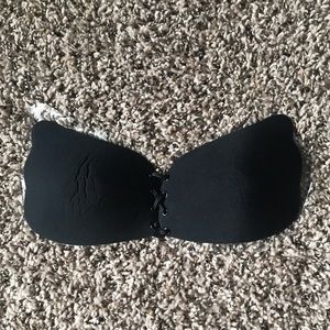 🦄 Strapless, backless push up bra